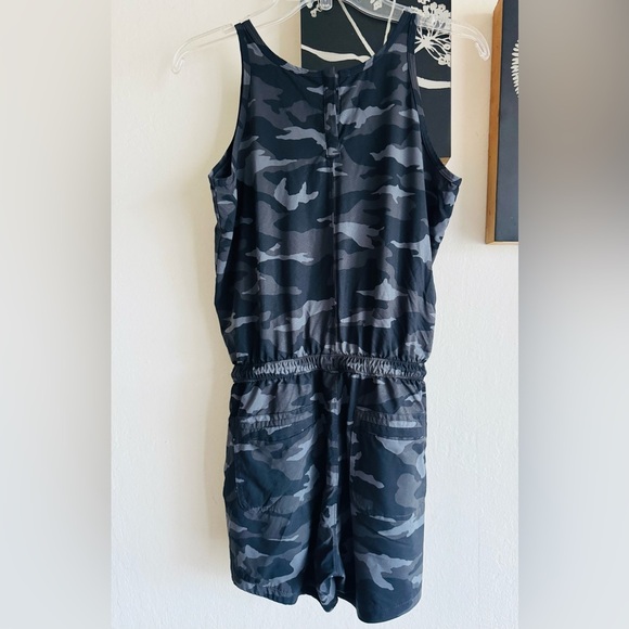 Athleta Girl On The Go Camo Print Athletic Romper - Picture 7 of 12